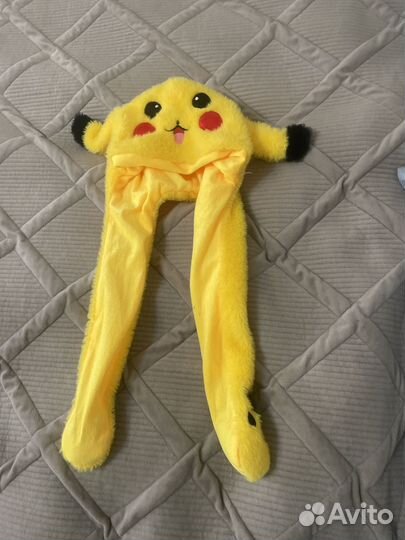 Шапка пикачу