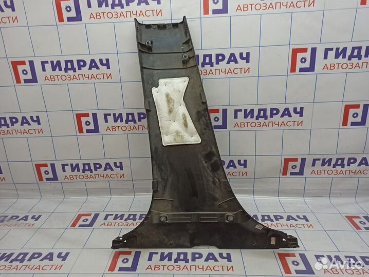 Обшивка стойки средней правой нижняя Kia Soul 2 (P