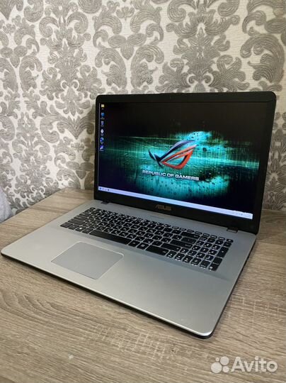 Игровой ноутбук 17 дюймов IPS/16Gb ram/GTX 1050/I5