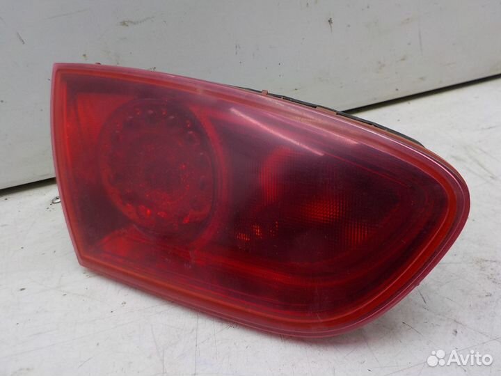 Фонарь задний левый внутренний Seat Leon 2009-2012