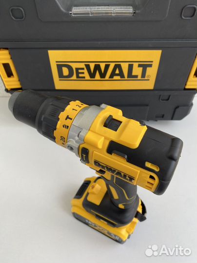 Аккумуляторная болгарка и шуруповерт Dewalt