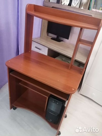 Компьютерный стол