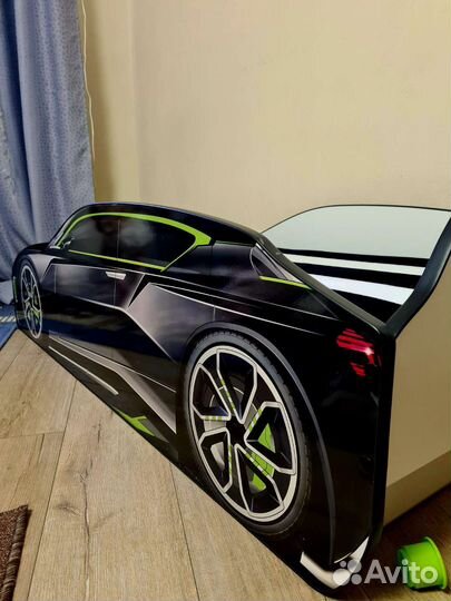 Детская кровать машина с матрасом