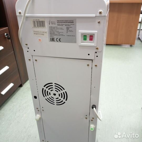 Кулер для воды ecotronic напольный