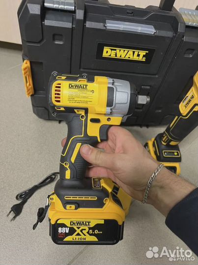 Набор аккумуляторный Dewalt гайковерт+ушм