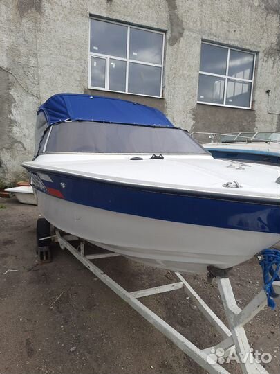 Катер Sea Ray