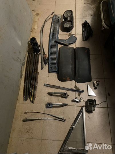 W115 карманы дверей