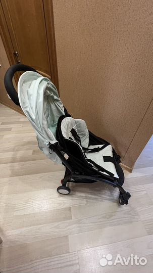 Коляска пpoгулочная Yоyа