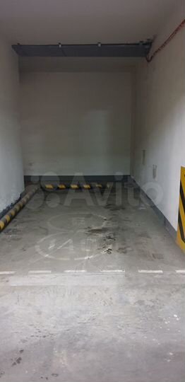 Машиноместо, 13 м²