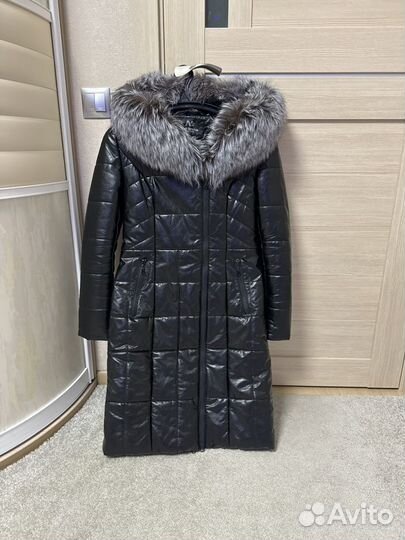 Пальто зимнее с натуральным мехом новое