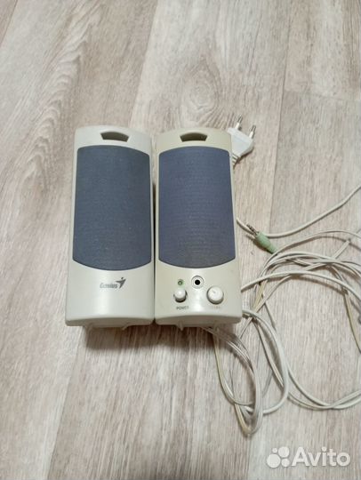 Колонки Genius SP-205B