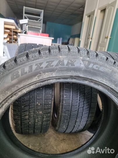 Bridgestone Blizzak Ice 205/50 R17 93H