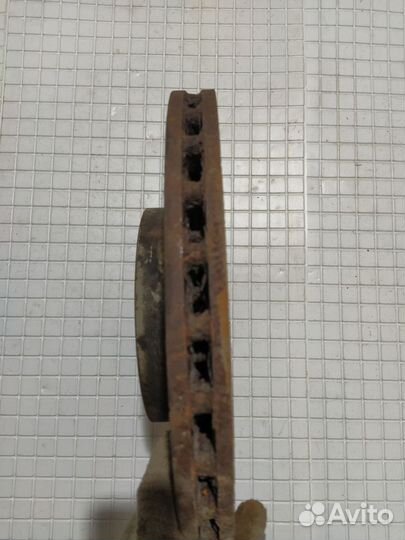 Диск тормозной передний Audi A8 D2