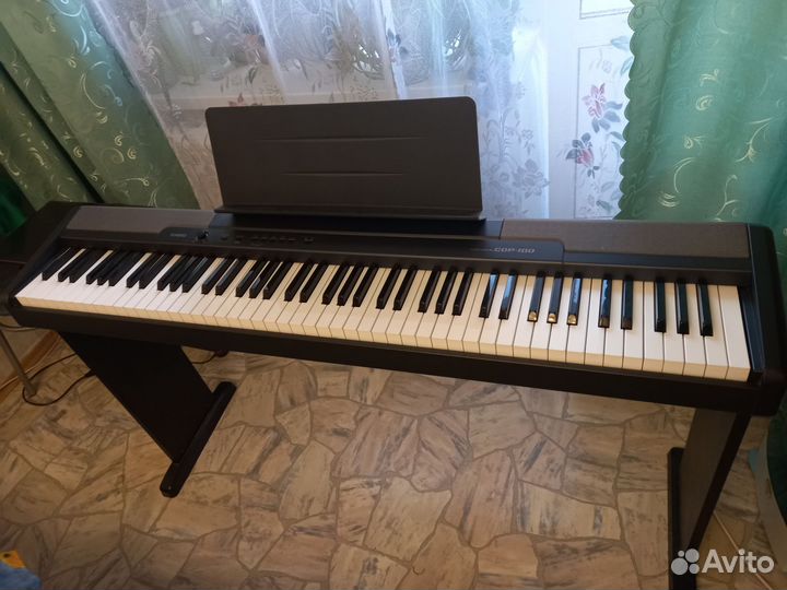 Электронное пианино casio