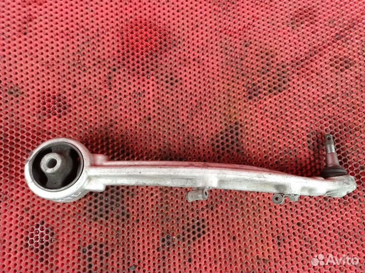 Рычаг подвески передний нижний левый Hyundai Genes