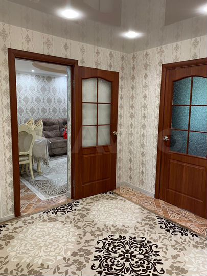 3-к. квартира, 68 м², 1/2 эт.