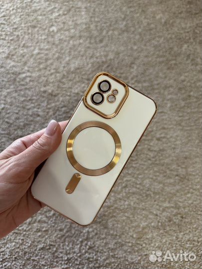 Чехол на iPhone 12