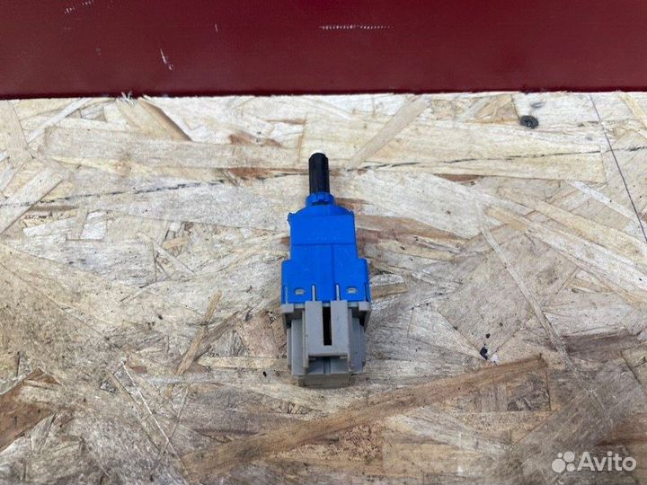 Датчик педали сцепления LADA X-Ray