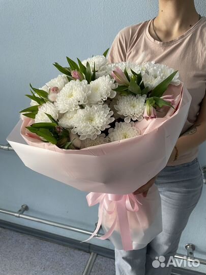 Букет хризантемы альстромерии