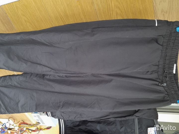 Спорт.костюм немн.утеплен.девочк р40 отл.сост