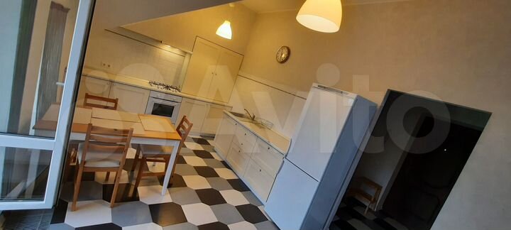 Квартира-студия, 42 м², 4/4 эт.