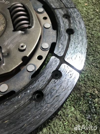 Диск сцепления Ford Focus MK1 eydk 1.8