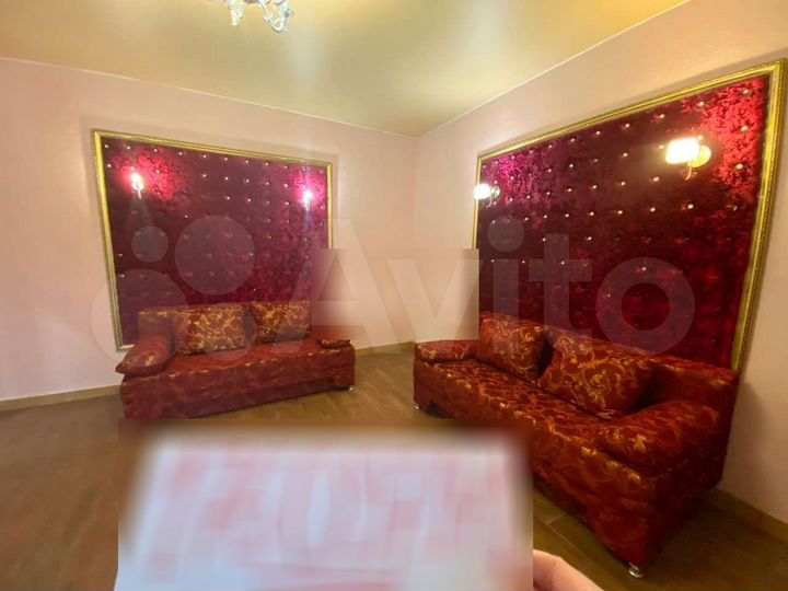 Дом 425 м² на участке 10 сот.