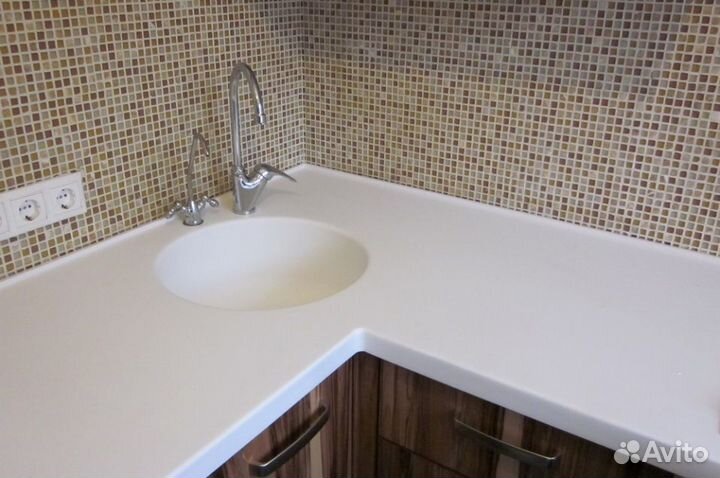 Столешницы из искусственного камня в кухню