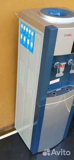 Кулер для воды напольный