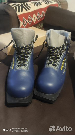 Лыжные ботинки spine