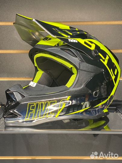 Шлемы altitude 509 разные расцветки