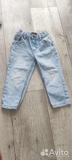 Джинсы для мальчика в хорошем состоянии
