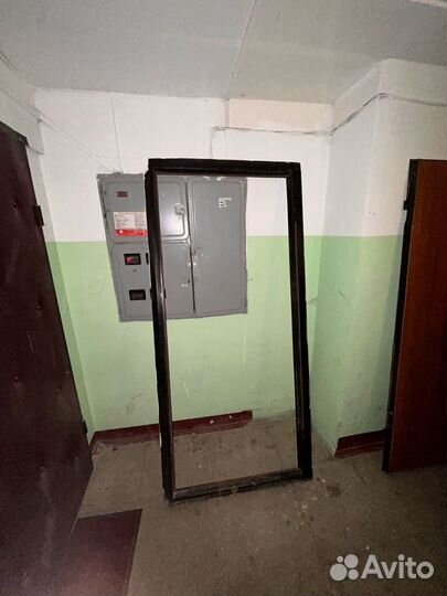 Дверь входная металлическая