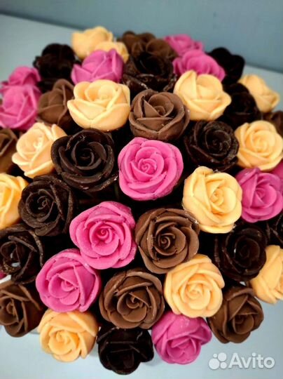 Шоколадные Розы - 51 шт в Шляпной Коробке