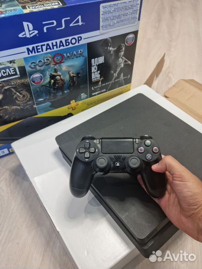 Sony playstation 4 slim