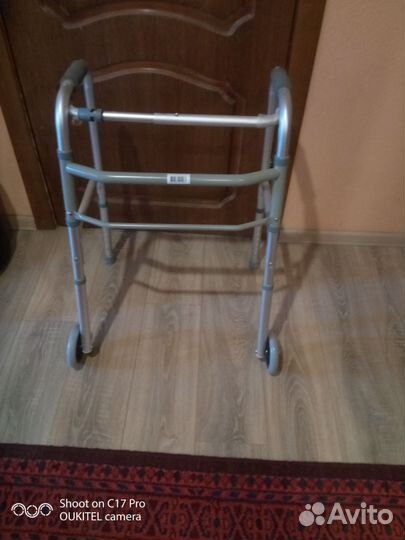 Ходунки для взрослых на колесах