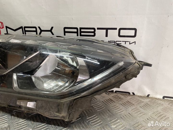 Б/У фара (фонарь, оптика) передний левый Renault