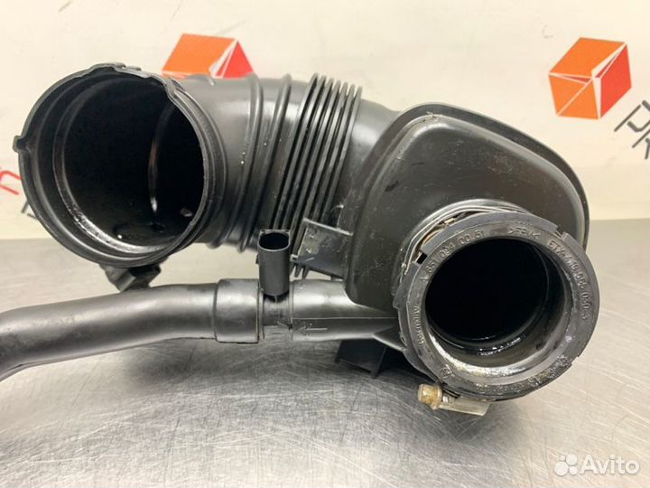 Патрубок воздушного фильтра Mercedes C-Class W204