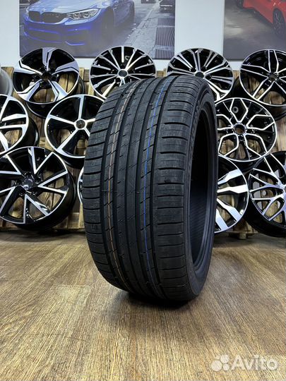 Tracmax X-Privilo RS01+ 295/35 R21 107Y