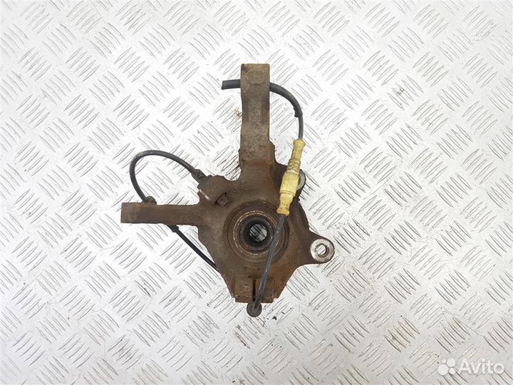 Ступица передняя левая Renault Kangoo