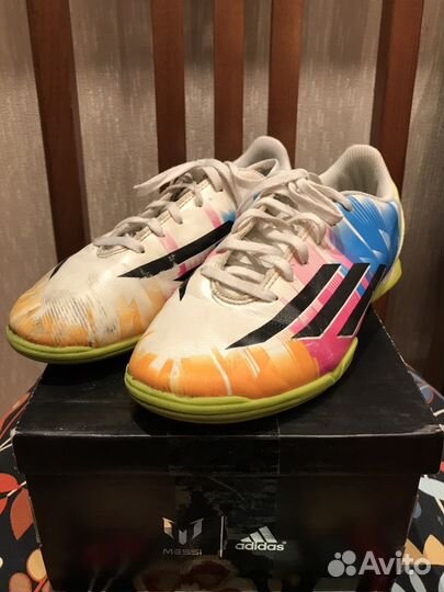 Футзалки футбольные кроссовки Adidas F10 Messi 36