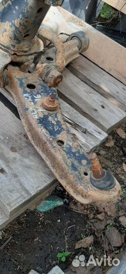 Рычаг подвески передний Nissan Almera N16