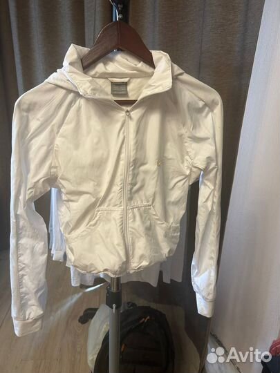 Две ветровки nike и reebok оригинал цена за обе