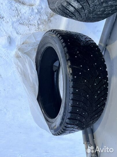 Pirelli Ice Zero 2 255/45 R20