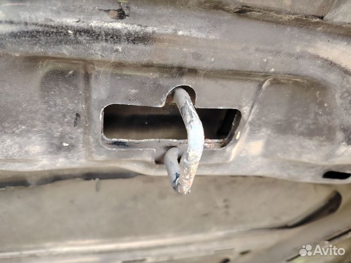 Капот Volkswagen Passat B5+