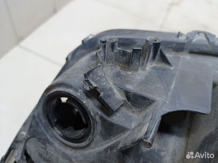 Фара передняя левая Toyota Land Cruiser Prado