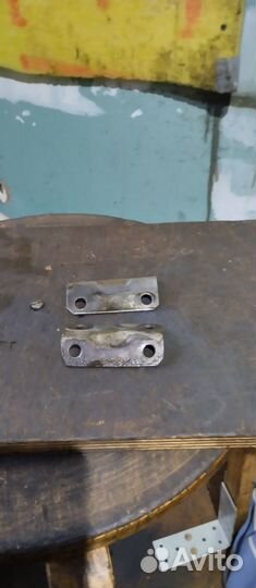 Крепления глушителей Ява 360/559 старушка