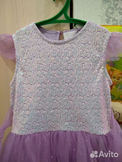 Платье праздничное