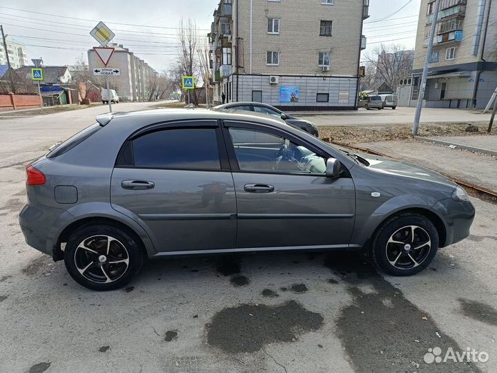 Chevrolet Lacetti 1.6 МТ, 2010, 300 000 км