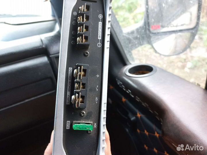 Усилитель мощности звука для колонок